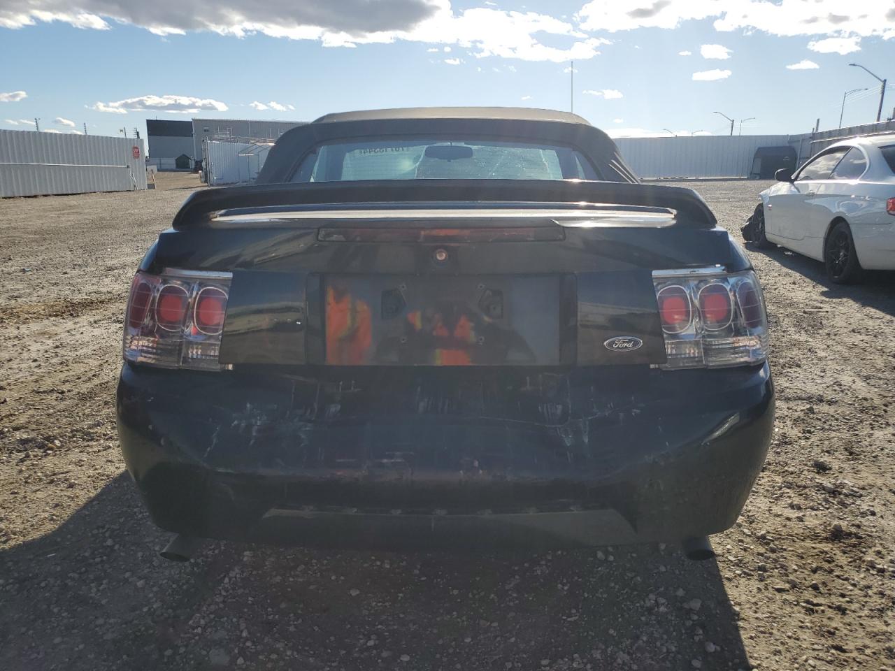 2000 Ford Mustang VIN: 1FAFP4440YF232400 Lot: 76713344