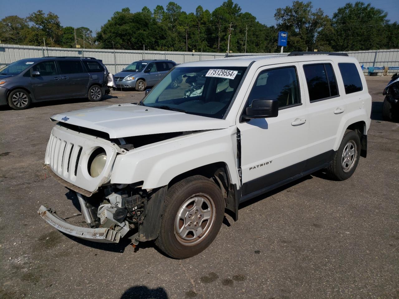 VIN 1C4NJPBB5ED758782 2014 JEEP PATRIOT no.1