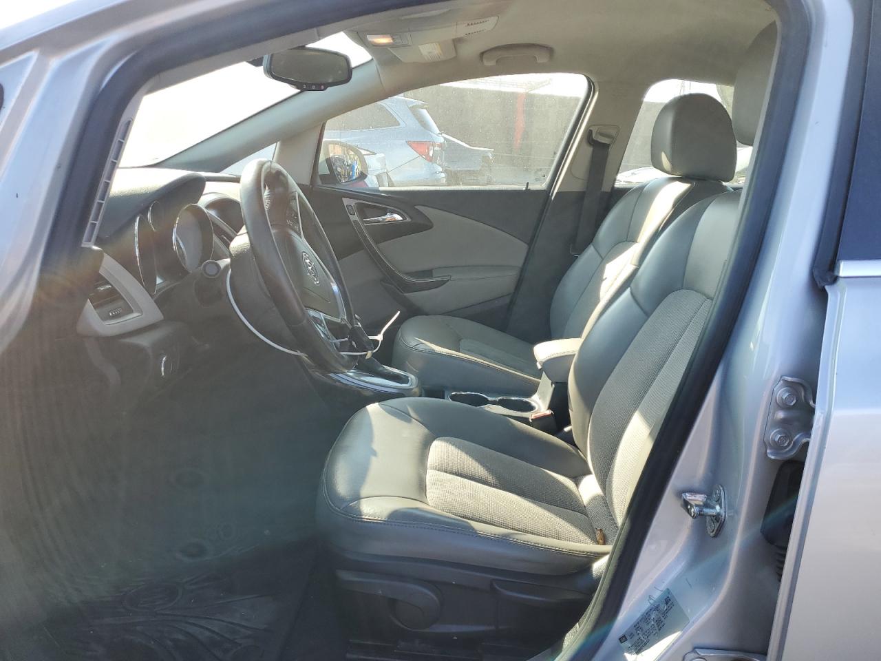 2015 Buick Verano - Image 7