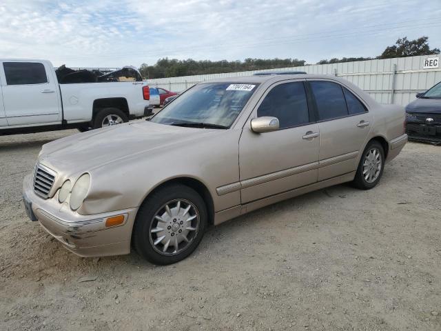 2000 Mercedes-Benz E 320