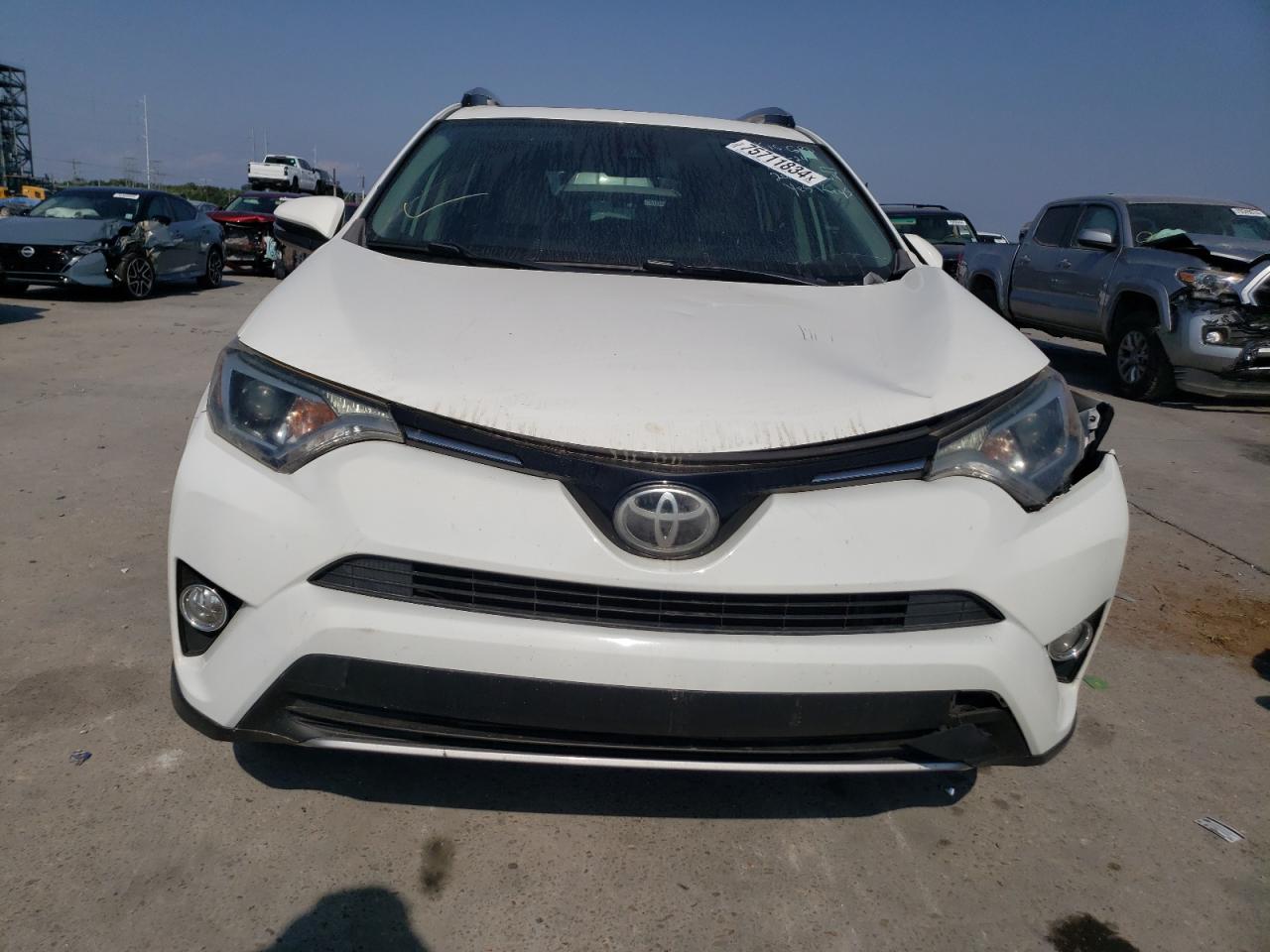 2017 Toyota Rav4 Xle VIN: JTMWFREV4HJ112971 Lot: 75711834