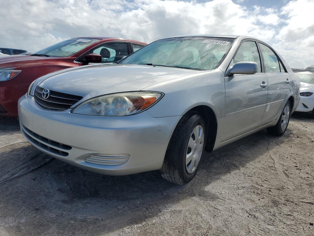 2004 Toyota Camry Le VIN: 4T1BE32K94U886159 Lot: 75824154