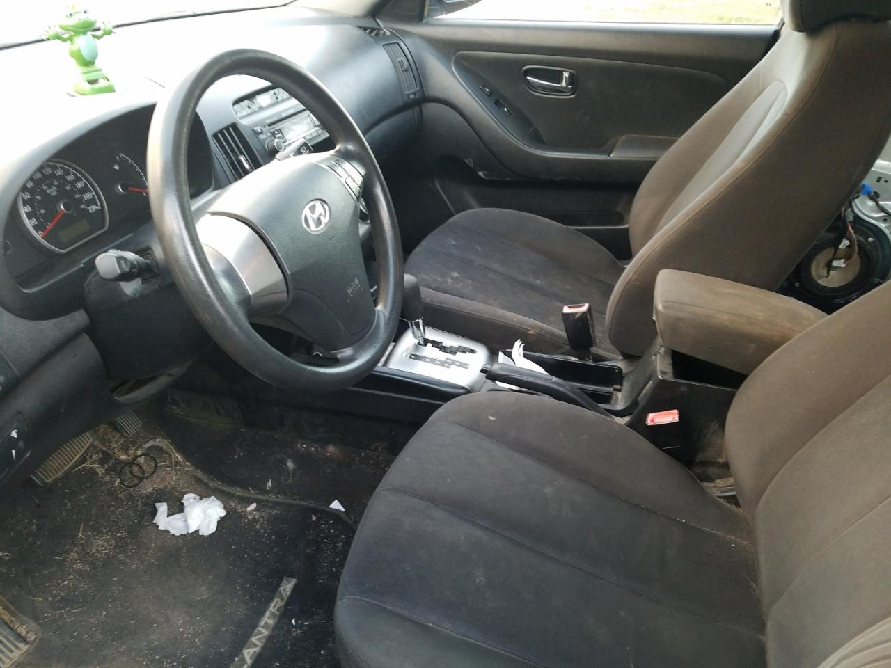 2010 Hyundai Elantra - Image 7