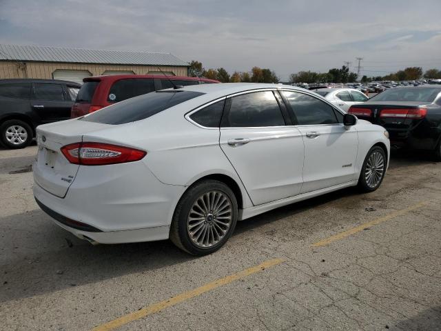  FORD FUSION 2013 Белы