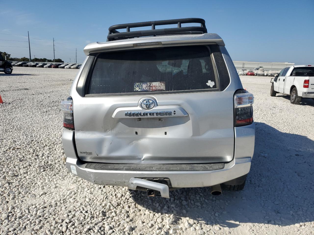 2022 Toyota 4Runner Sr5/Sr5 Premium VIN: JTEMU5JR0N5983543 Lot: 77240904