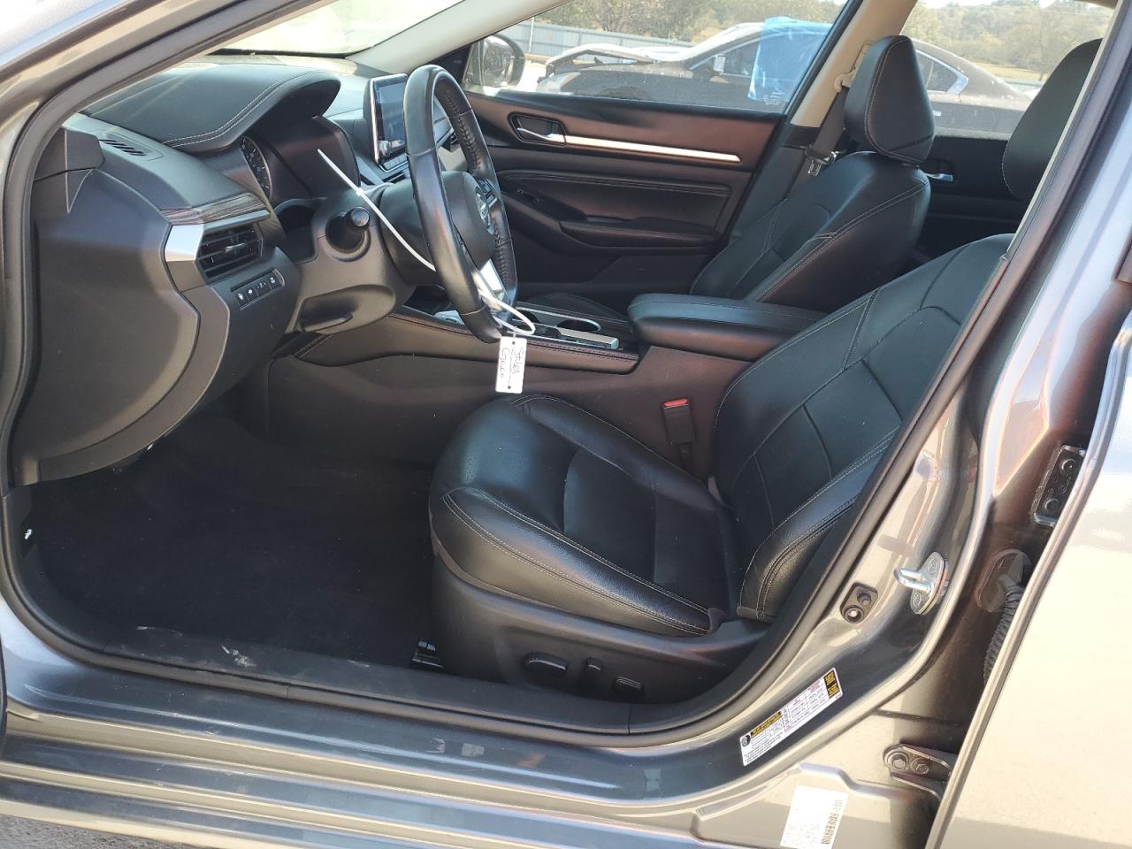 2020 Nissan Altima - Image 7