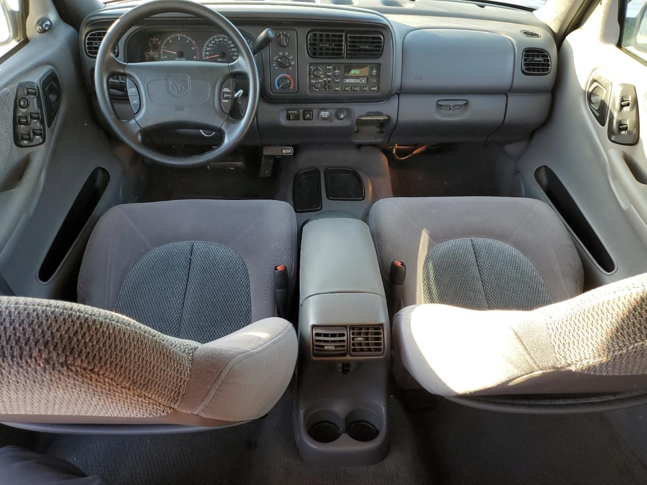 1999 Dodge Durango VIN: 1B4HR28Y0XF585214 Lot: 77665824