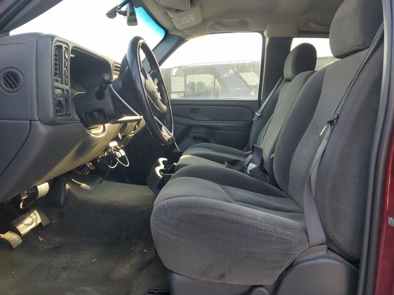 2006 Chevrolet Silverado - Image 7