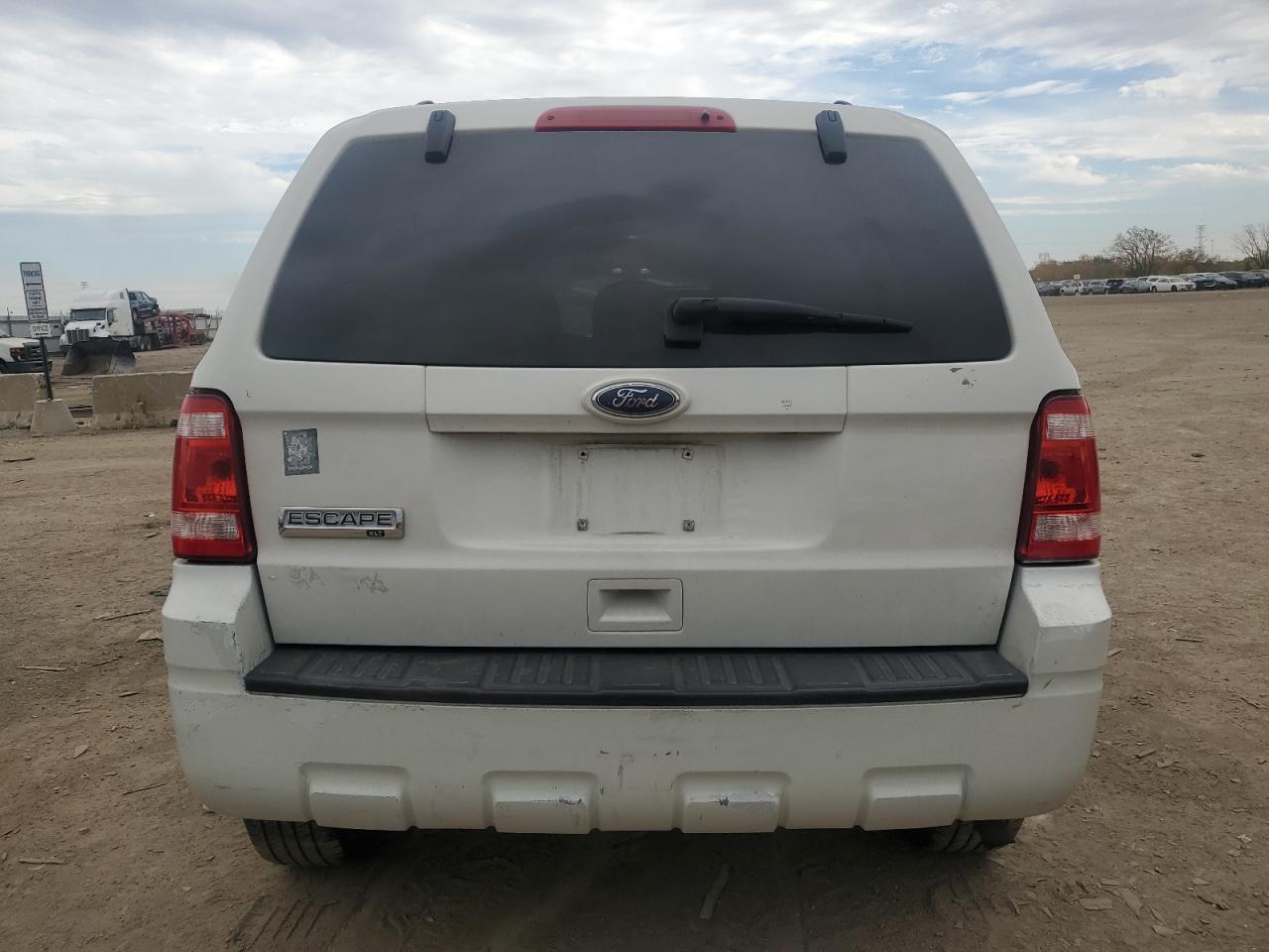 2009 Ford Escape Xlt VIN: 1FMCU03789KA08144 Lot: 76902414