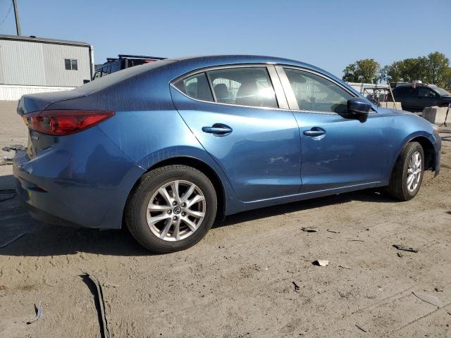  MAZDA 3 2018 Granatowy