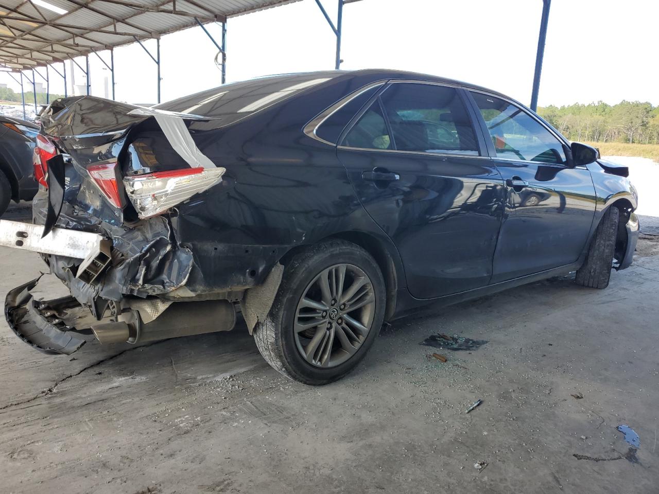 VIN 4T1BF1FK5FU114272 2015 TOYOTA CAMRY no.3