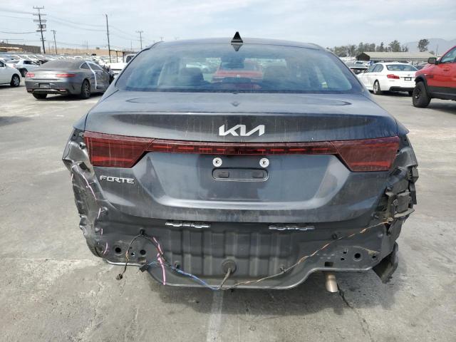 3KPF24AD1PE528886 Kia Forte LX 6