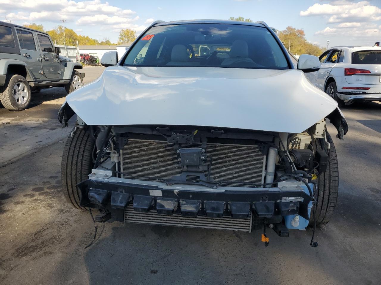 3PCAJ5M36KF148161 2019 Infiniti Qx50 Essential