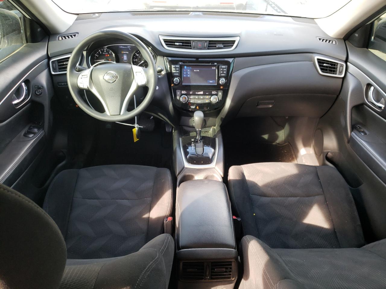 2016 Nissan Rogue - Image 8