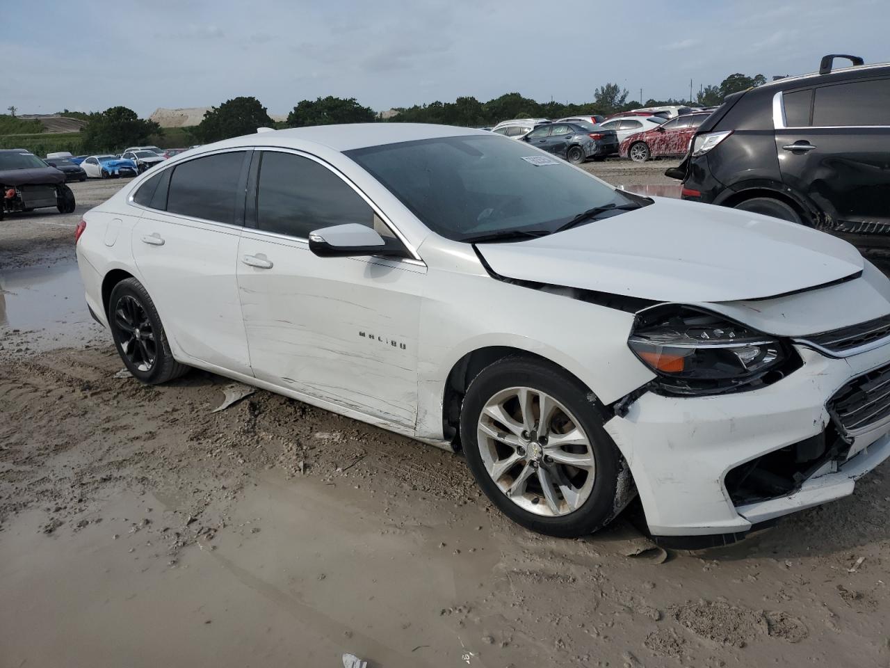 2018 Chevrolet Malibu Lt VIN: 1G1ZD5ST7JF213017 Lot: 76235254