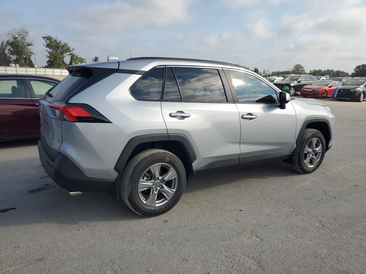 2024 Toyota RAV 4 - Image 3