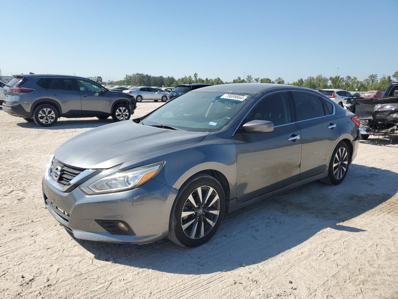 1N4AL3AP4HC210545 2017 NISSAN ALTIMA - Image 1