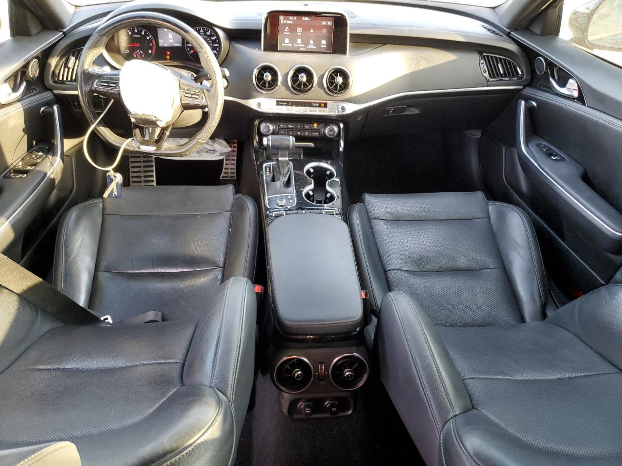 2020 Kia Stinger - Image 8
