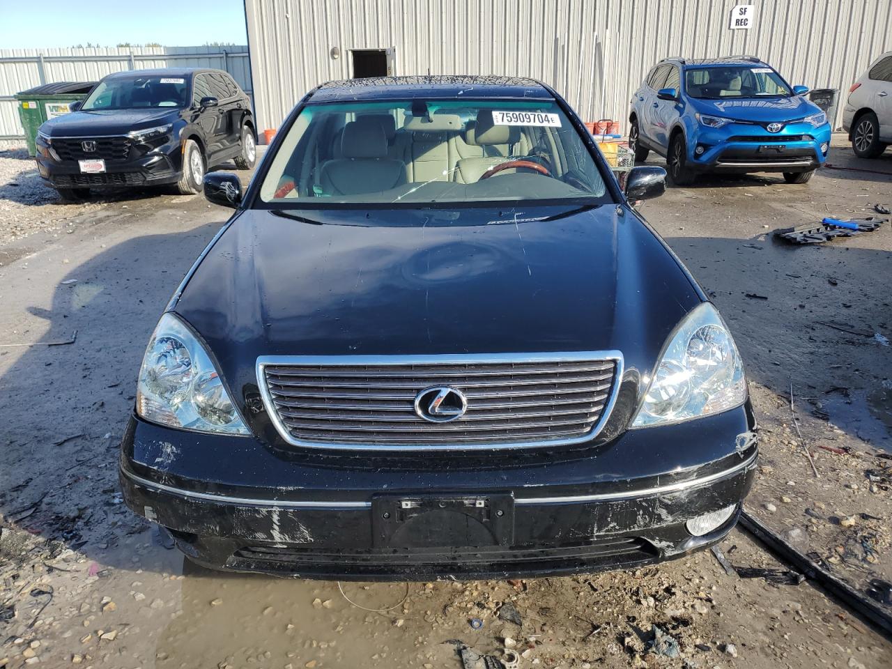 2001 Lexus LS - Image 5