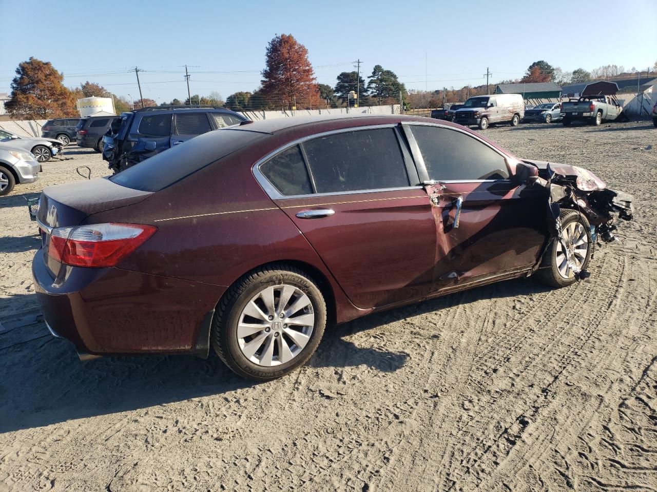 VIN 1HGCR2F80FA235367 2015 HONDA ACCORD no.3