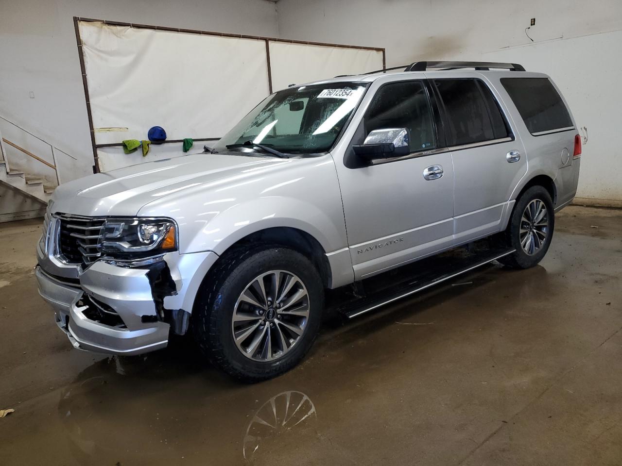 5LMJJ2JT6FEJ11758 2015 Lincoln Navigator