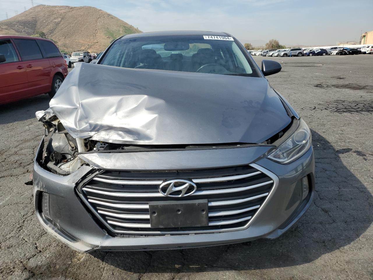 2018 Hyundai Elantra - Image 5