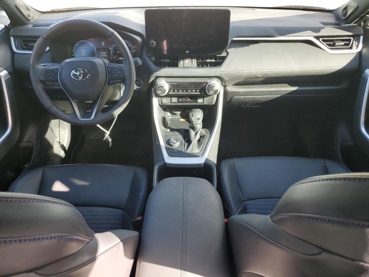 2023 Toyota RAV 4 - Image 8