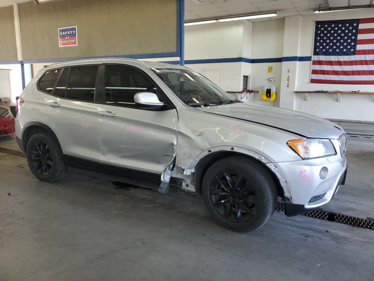 VIN 5UXWX9C55E0D24104 2014 BMW X3 no.4