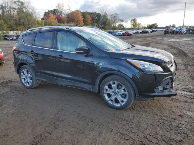  FORD ESCAPE 2015 Czarny