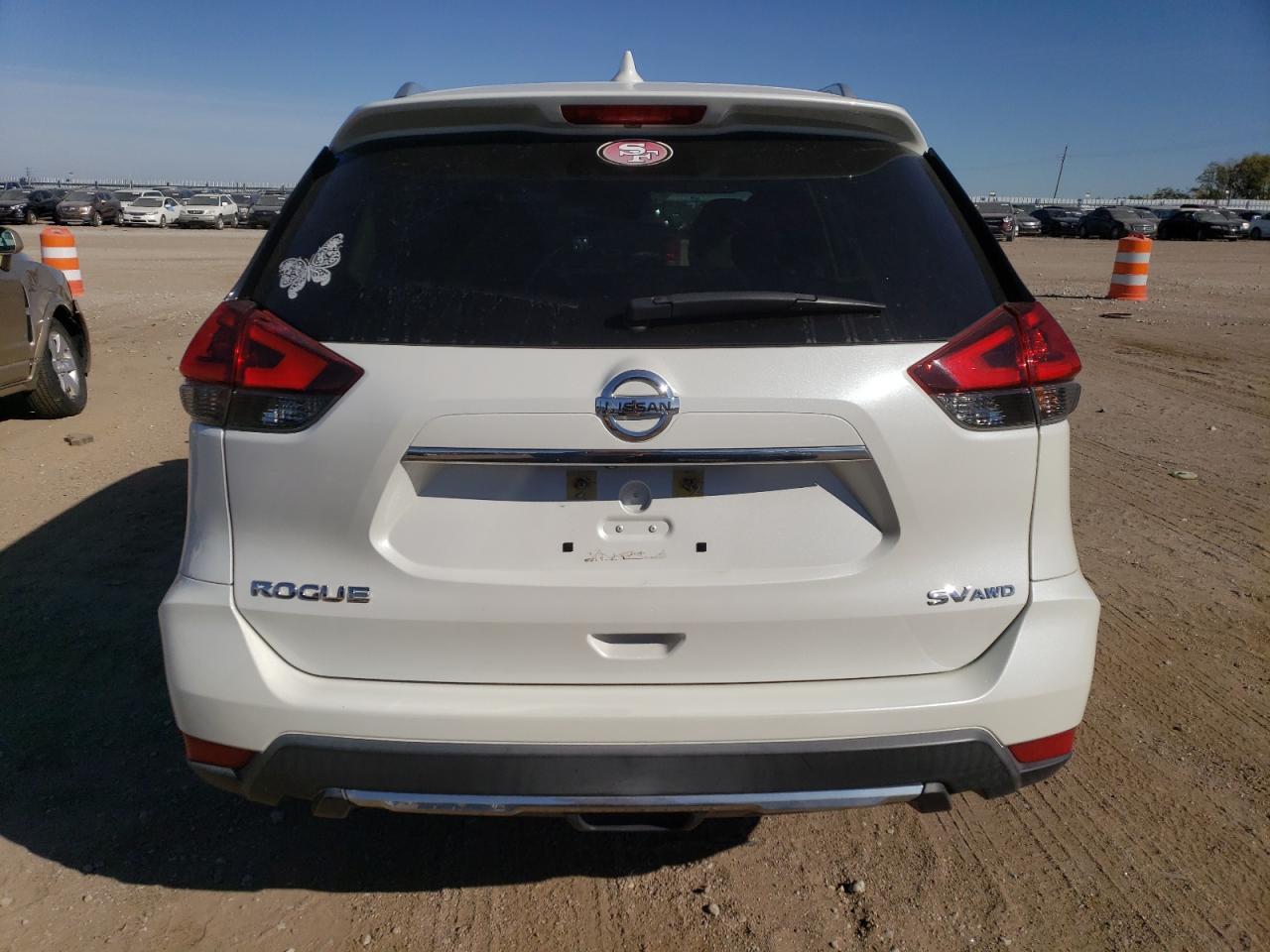 KNMAT2MV7JP532898 2018 Nissan Rogue S