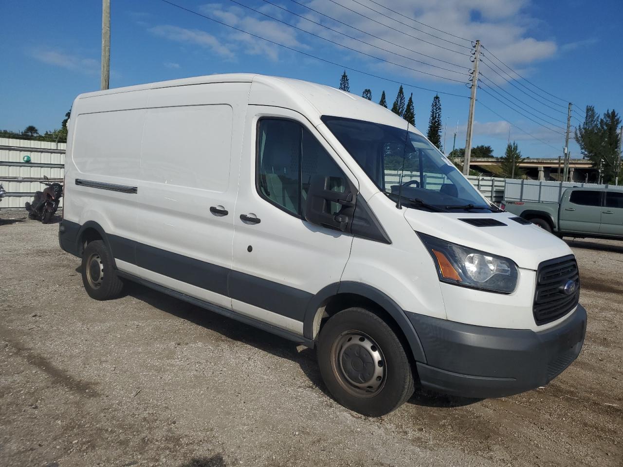 VIN 1FTYR2CG5JKA48368 2018 FORD TRANSIT no.4