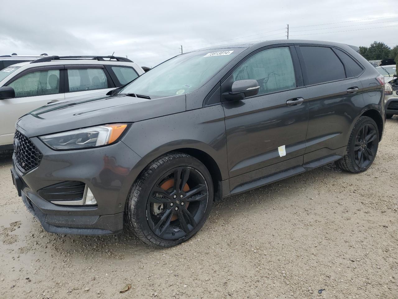 2019 Ford Edge - Image 1