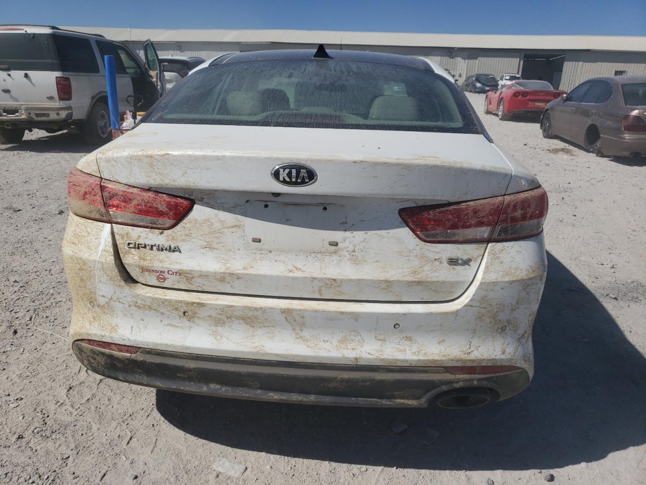 5XXGU4L37JG213592 2018 Kia Optima Ex