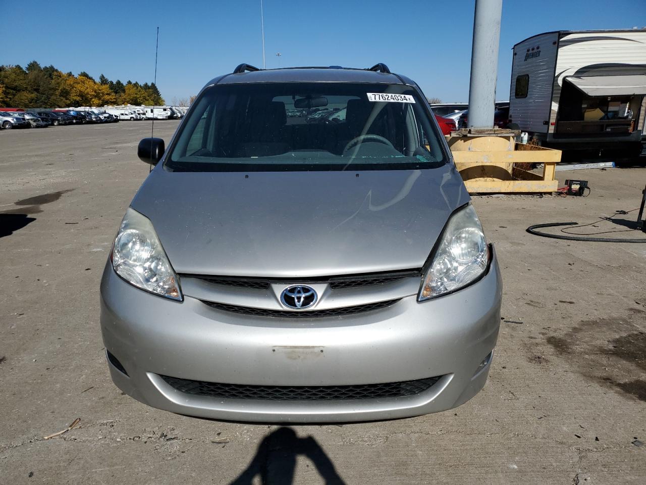 2009 Toyota Sienna - Image 5