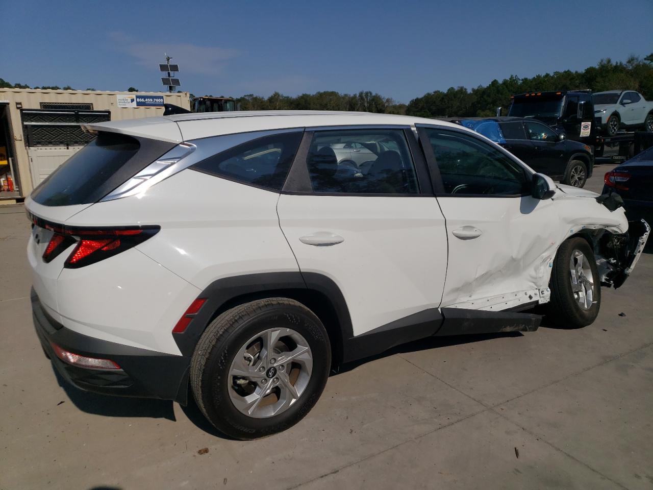 2024 Hyundai Tucson - Image 3