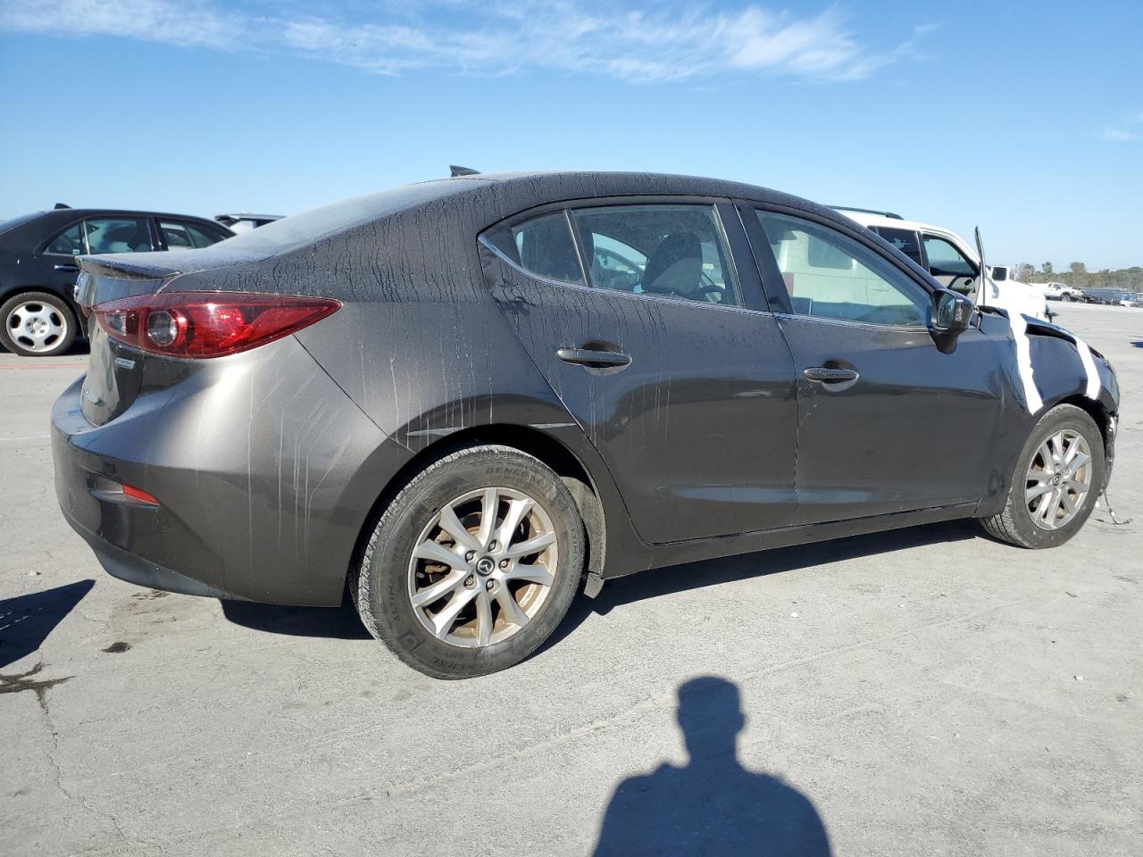 2014 Mazda 3 - Image 3