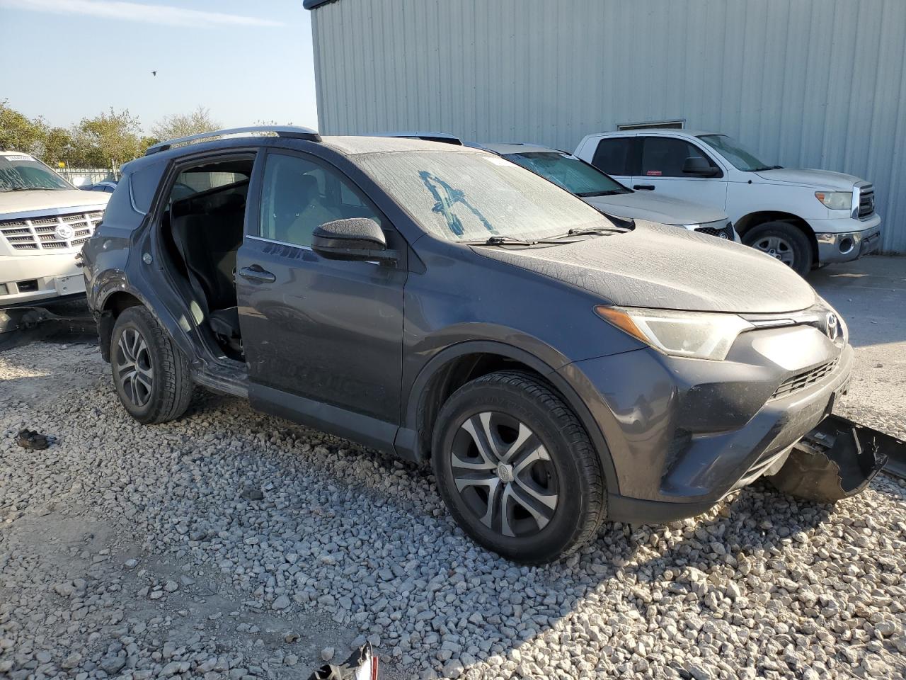 VIN 2T3BFREV8GW416884 2016 TOYOTA RAV4 no.4