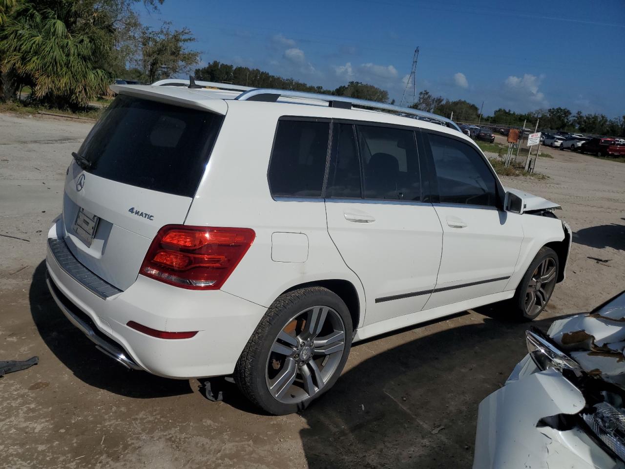 VIN WDCGG8JB8DG053111 2013 MERCEDES-BENZ GLK-CLASS no.3