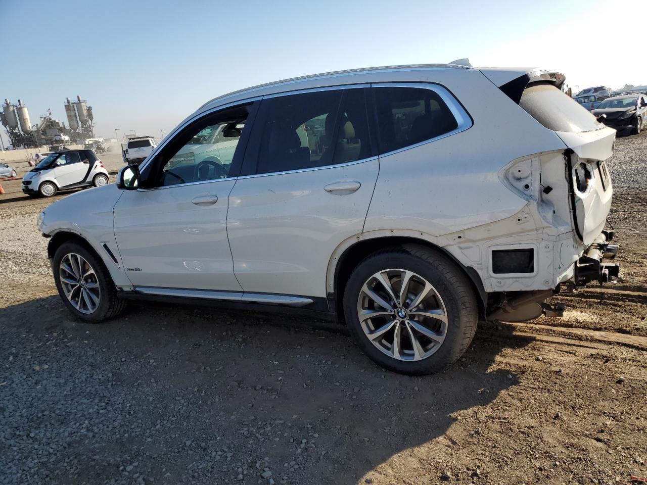 VIN 5UXTR9C54JLC77234 2018 BMW X3 no.2