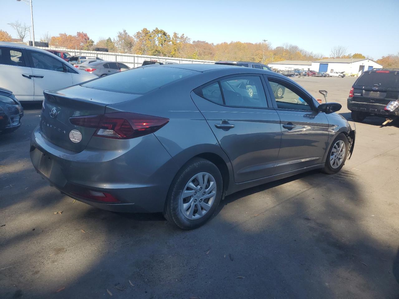 2020 Hyundai Elantra - Image 3