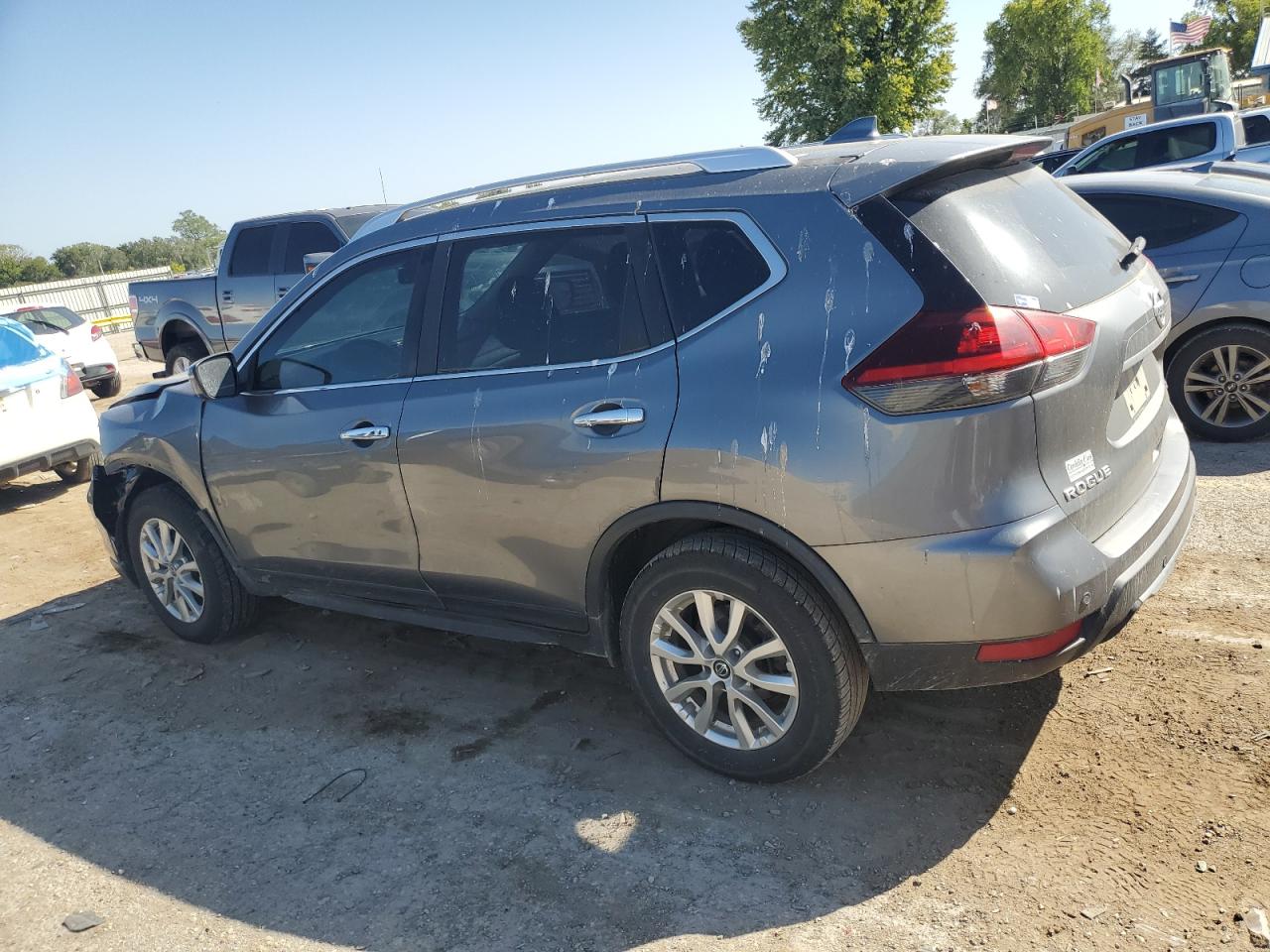 JN8AT2MVXLW109844 2020 NISSAN ROGUE - Image 2