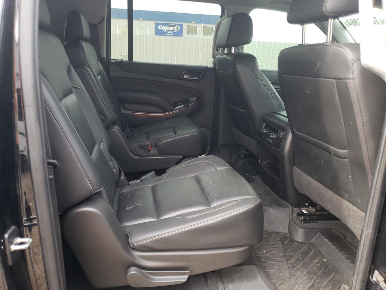 2020 Chevrolet Suburban - Image 12