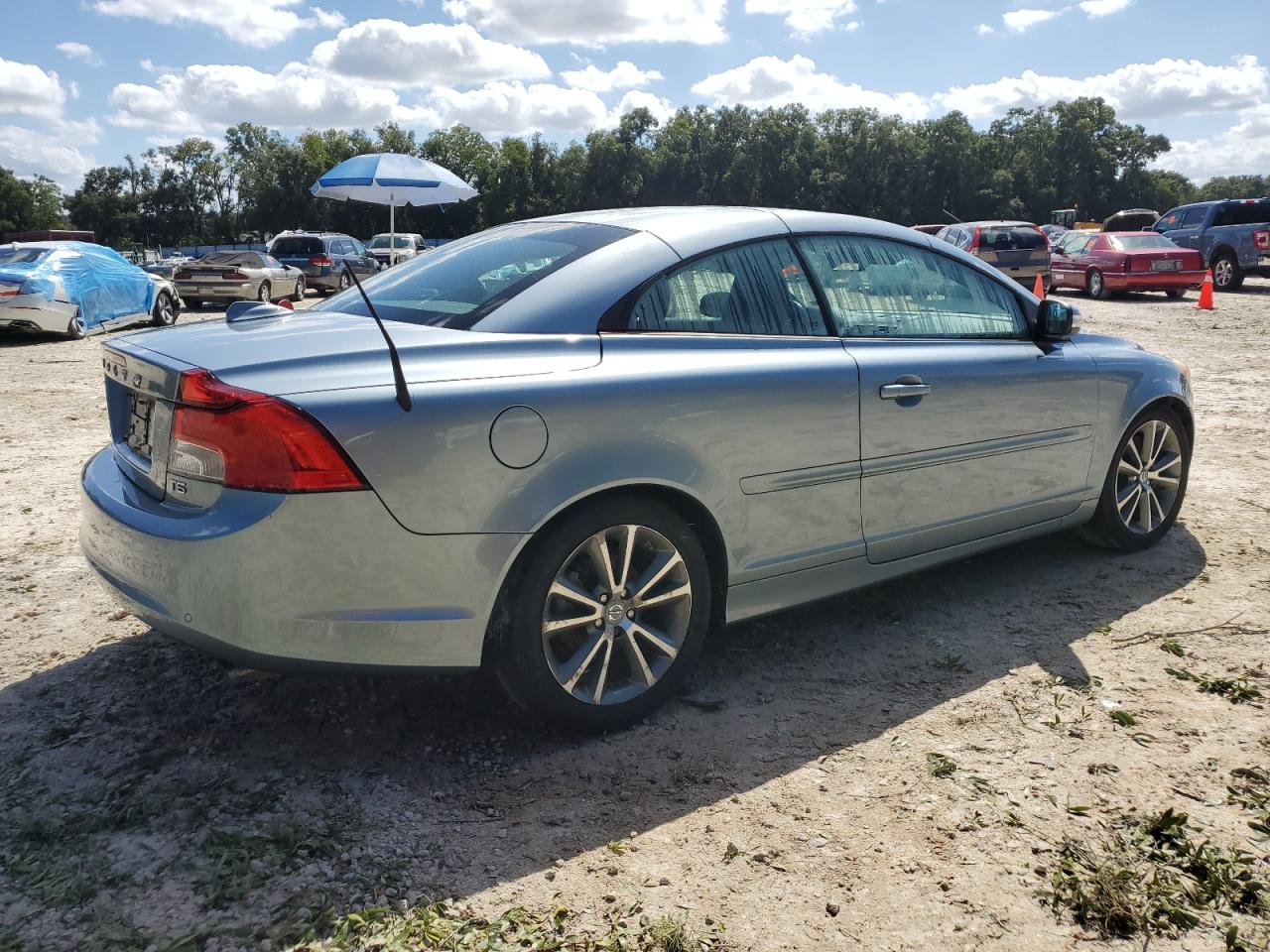 2012 Volvo C70 - Image 3