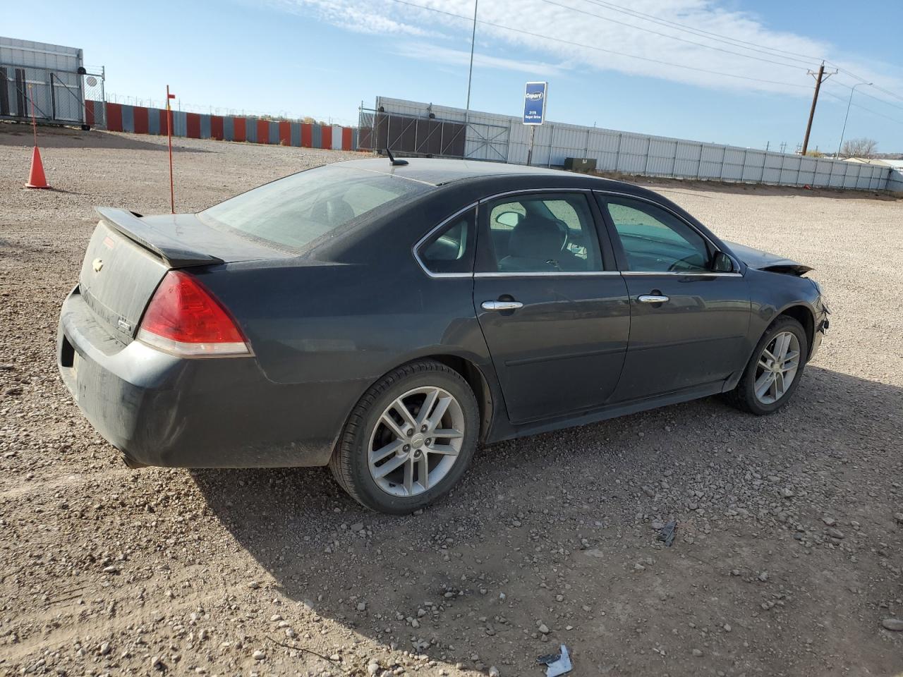 2016 Chevrolet Impala - Image 3