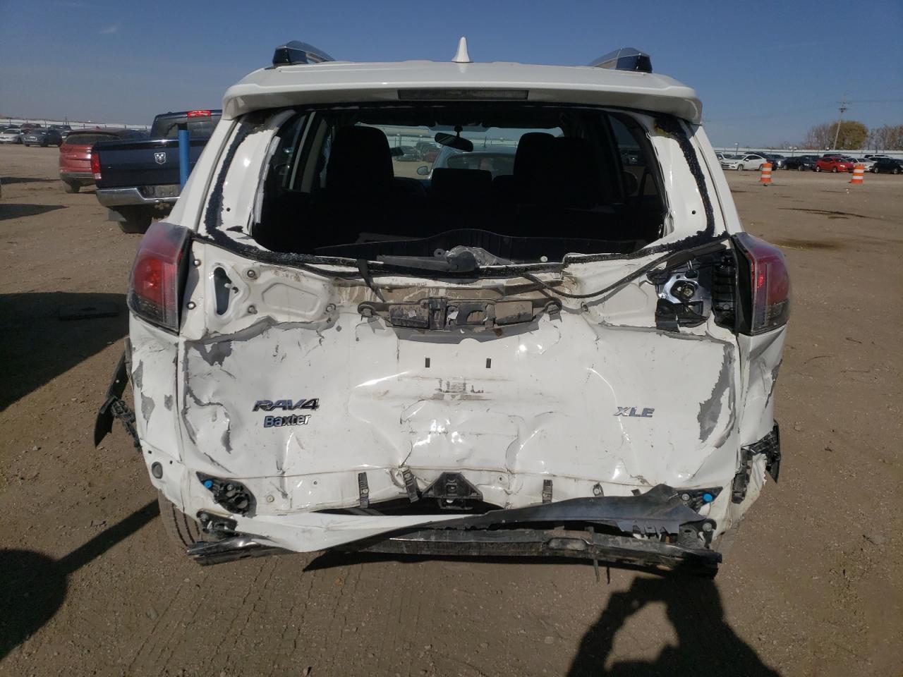 2016 Toyota RAV 4 - Image 6