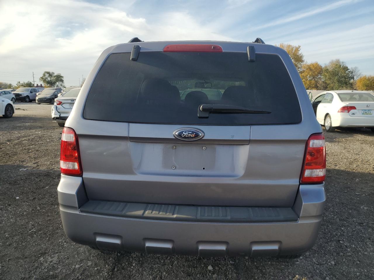 2008 Ford Escape Xlt VIN: 1FMCU03148KB05772 Lot: 77157654