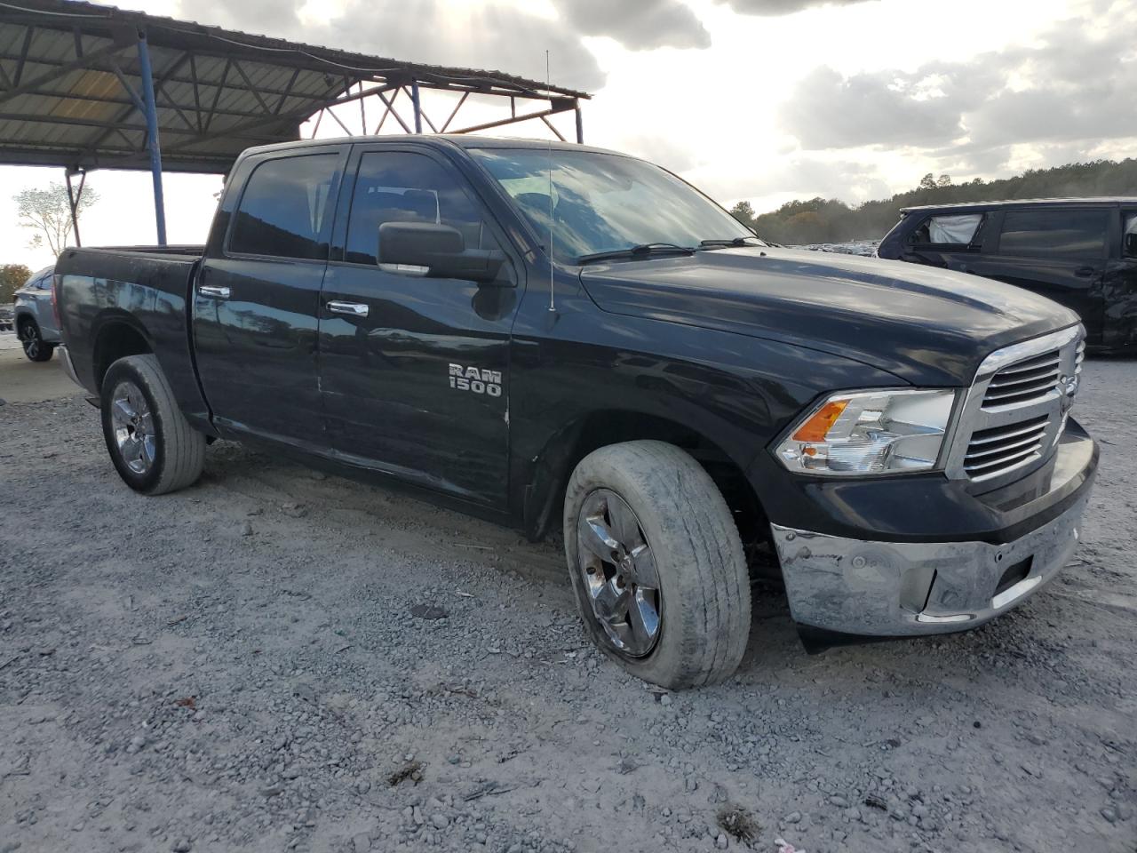 2015 RAM 1500 - Image 4