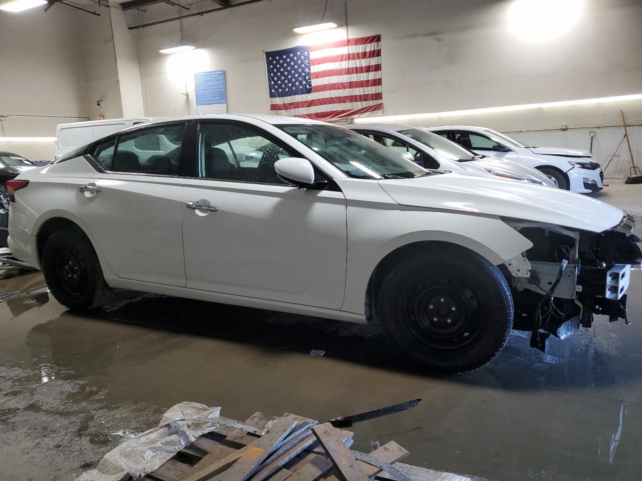 2020 Nissan Altima - Image 4