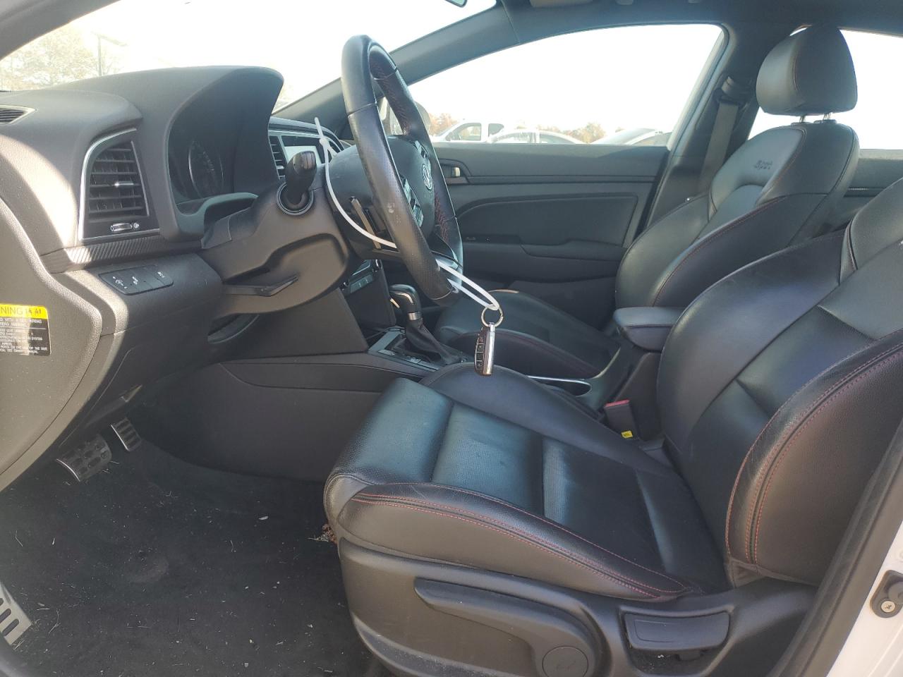 2018 Hyundai Elantra - Image 7