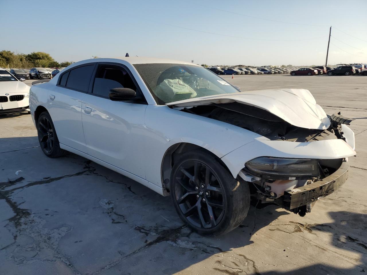 VIN 2C3CDXBG5KH715346 2019 DODGE CHARGER no.4